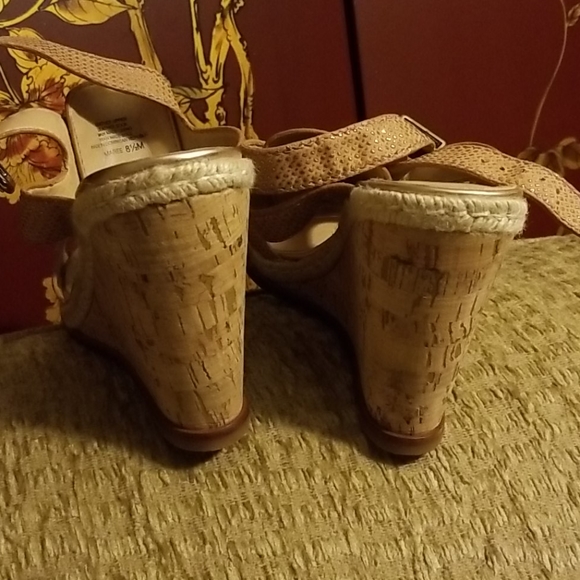 Shoes - Picture 3 of 3